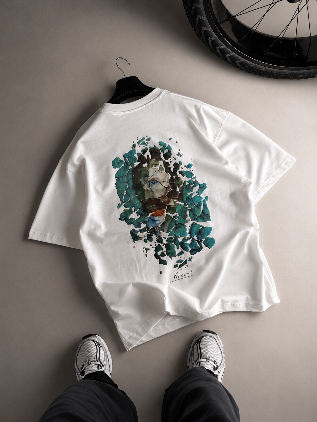 Unisex Broken Vincent Graphic T-Shirt HECLIC