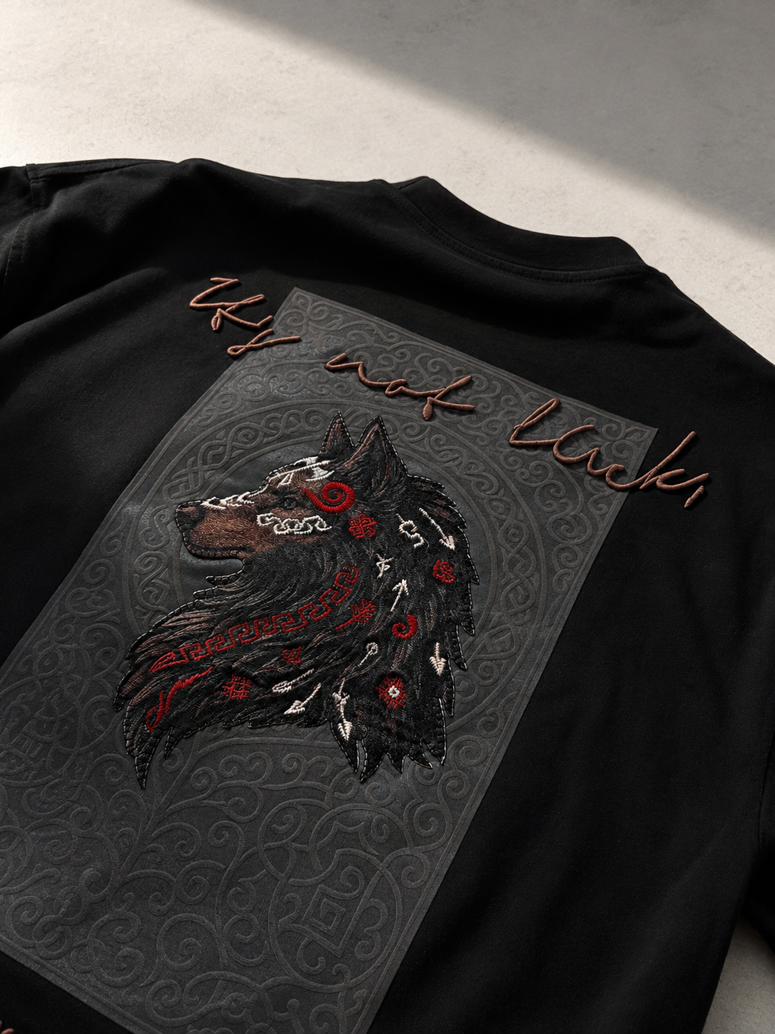 Unisex Wolf Embroidered Graphic T-Shirt HECLIC