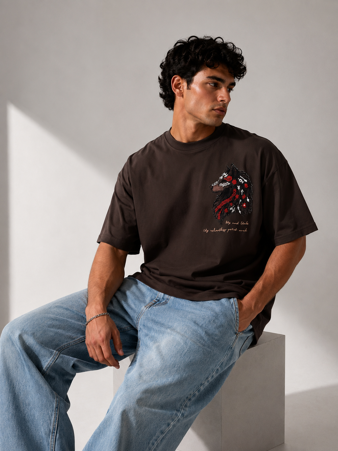 Unisex Wolf Embroidered Graphic T-Shirt HECLIC