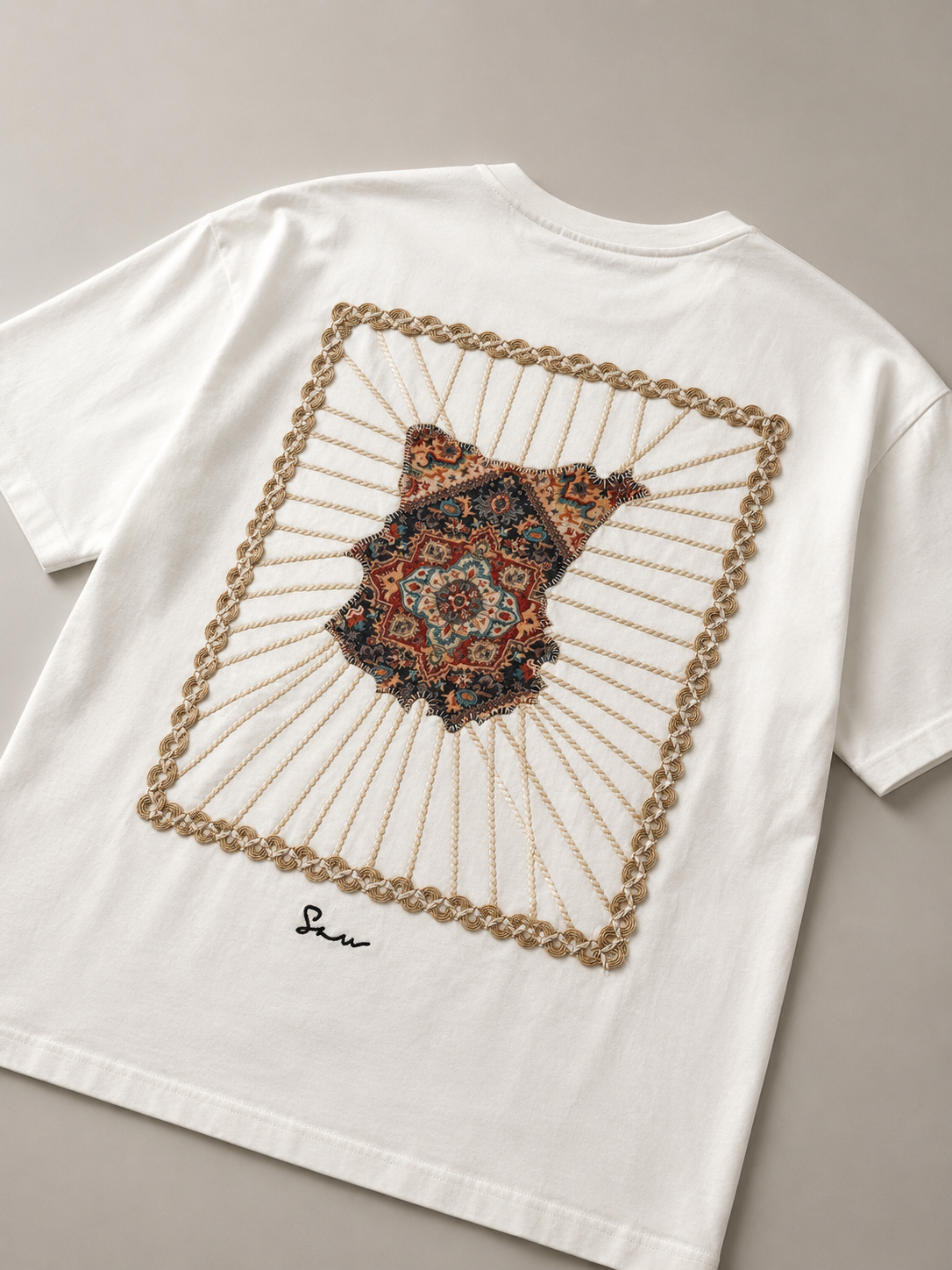 Unisex Tapestry Embroidered T-Shirt HECLIC
